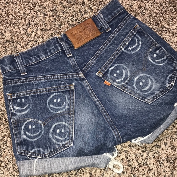 Levi’s High Waisted Factory distressed Jean Shorts | Like New! - Picture 2 of 5